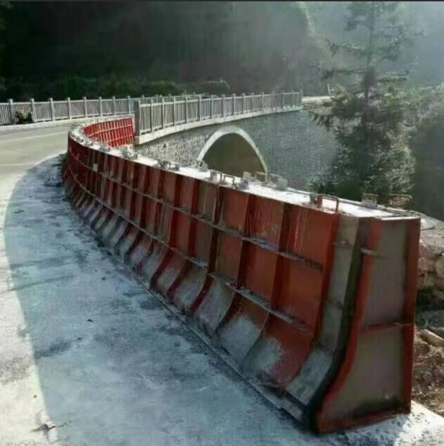 隔离墩乐动(中国).jpg